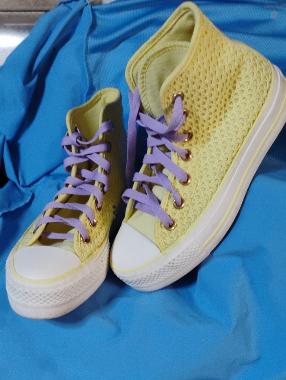 High-Top Knit Sneakers in Yellow with Lilac Laces